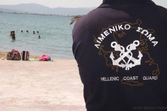 Ακυβέρνητο ιστιοφόρο σκάφος στην Αίγινα- Έσπασε το πηδάλιο!