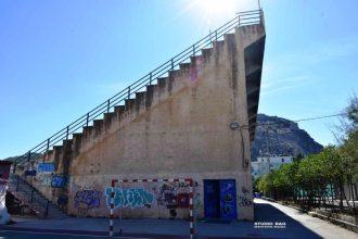 Ανείπωτη τραγωδία: Αγοράκι έπεσε από κερκίδες γηπέδου και σκοτώθηκε