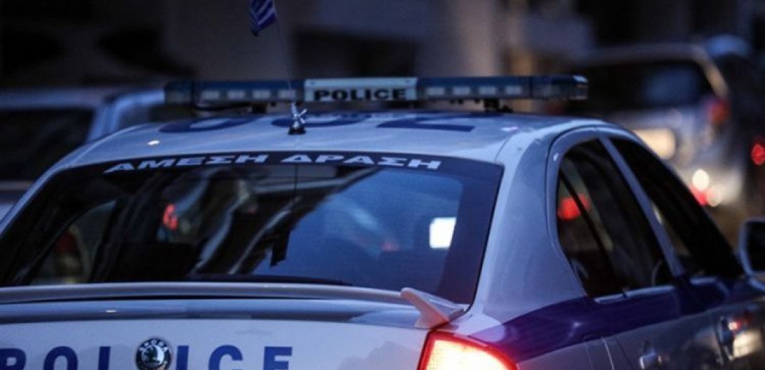 Επιτέθηκε με μαχαίρι στον πρώην εργοδότη του και έσκασε τα λάστιχα σε 11 αυτοκίνητα