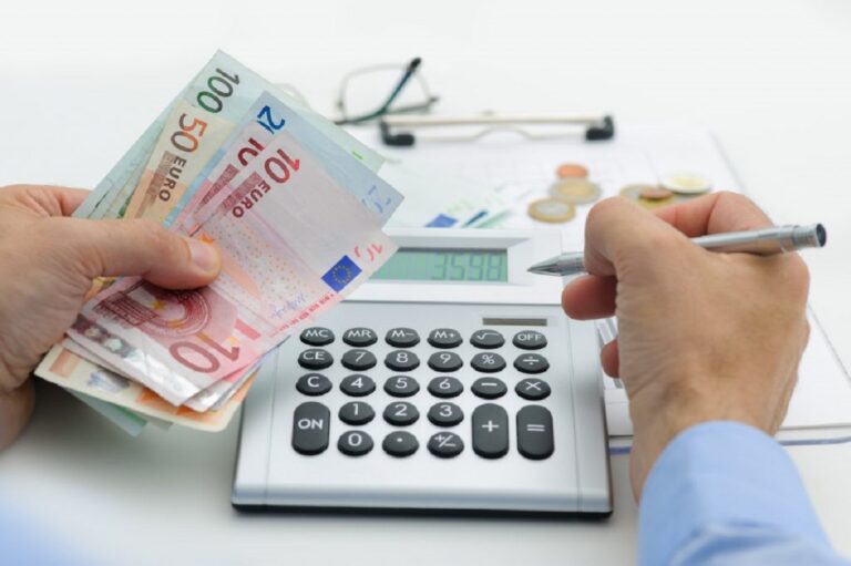 «Καμπάνες» έως 2.500 ευρώ για εκπρόθεσμες βεβαιώσεις αποδοχών