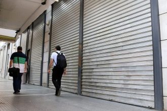 Κατεβάζουν ρολά οι τράπεζες για τρεις ημέρες - Τι θα γίνει με τις συντάξεις