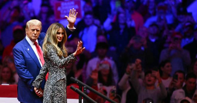 Τραμπ: Σάλος για τη συγκέντρωση στη Νέα Υόρκη - Χυδαία σχόλια για τη Χάρις