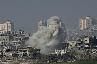 Μακελειό με δεκάδες νεκρούς σε τζαμί στη Λωρίδα της Γάζας