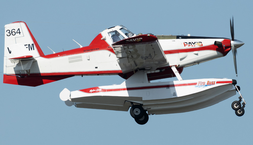 Μαραθώνας: Αναγκαστική προσγείωση μονοκινητήριου της Πυροσβεστικής δίπλα στη Λίμνη