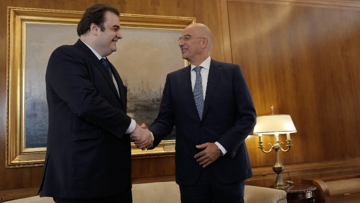 Δέσμη μέτρων για την αντιμετώπιση της μείωσης εισακτέων στις Ανώτατες Στρατιωτικές Σχολές ανακοίνωσαν Ν. Δένδιας και Κ. Πιερρακάκης