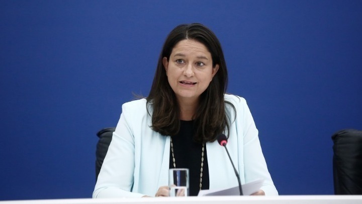 Κεραμέως: Για πρώτη φορά η ανεργία τα τελευταία 15 χρόνια, έχει υποχωρήσει σε μονοψήφιο αριθμό