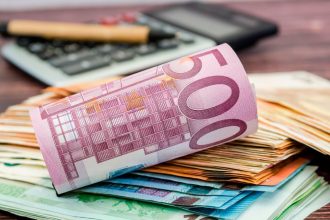 Επιχειρηματίας και πρώην πολιτικός σε απάτη τύπου «καρουζέλ» €35 εκατ. - Έρευνα από την Αρχή για το Ξέπλυμα