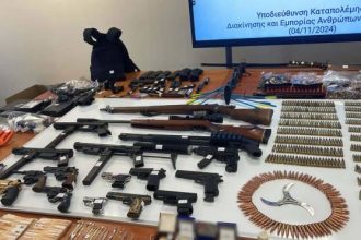Βρέθηκε οπλοστάσιο στη Δυτική Αττική με αμμωνιοδυναμίτιδα, πυροκροτητές και αυτόματα - ΦΩΤΟ