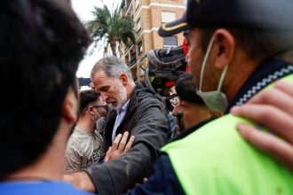 Πέδρο Σάντσεθ για τα επεισόδια στη Βαλένθια: «Κατανοώ τους πληγέντες, καταδικάζω κάθε μορφή βίας»