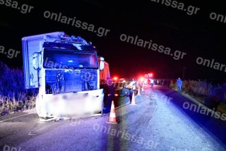 Δύο νεκροί και τρεις τραυματίες σε τρομακτική καραμπόλα τεσσάρων οχημάτων - Τρακτέρ κόπηκε στη μέση! (ΦΩΤΟ)