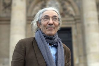 Το ολοκληρωτικό καθεστώς της Αλγερίας φυλακίζει διάσημο συγγραφέα