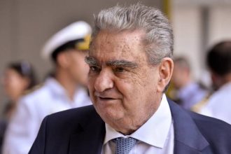 Πέθανε ο Βαρδής Βαρδινογιάννης - Θλίψη στον επιχειρηματικό κόσμο