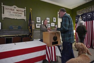 Εκλογές στις ΗΠΑ: Ψήφισαν οι έξι κάτοικοι του Ντίξβιλ Νοτς – Τι έβγαλε η κάλπη