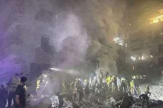 Τουλάχιστον τέσσερις νεκροί και 23 τραυματίες από ισραηλινό βομβαρδισμό στο κέντρο της Βηρυτού