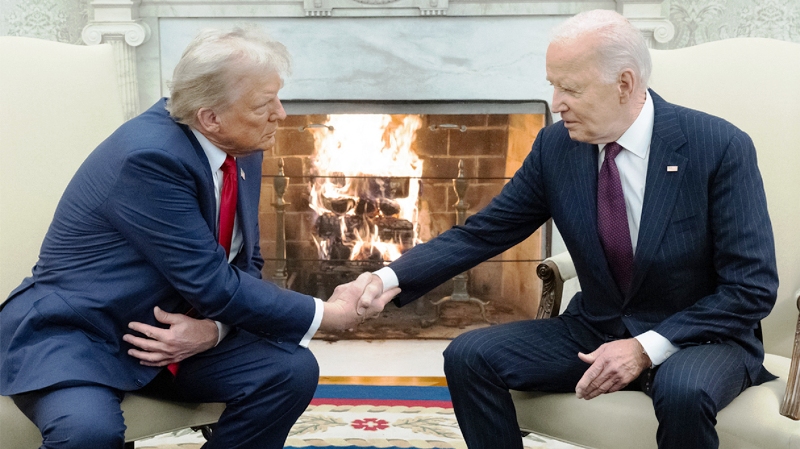 Η επιστροφή του Ντόναλντ Τραμπ στον Λευκό Οίκο στη συνάντηση με τον Τζο Μπάιντεν (ΒΙΝΤΕΟ)