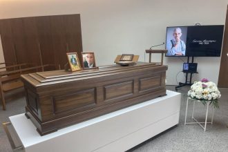 Γιάννης Μπουτάρης: Στο αποτεφρωτήριο Ριτσώνας το ύστατο χαίρε στον πρώην δήμαρχο Θεσσαλονίκης