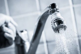 ΕΚΠΑ για βακτήριο λεγιονέλλας στη φοιτητική εστία: Να μην χρησιμοποιούν ζεστό νερό οι φοιτητές