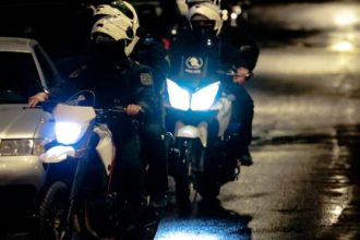 Ασπρόπυργος: Επτά αστυνομικοί τραυματίστηκαν μετά από καταδίωξη