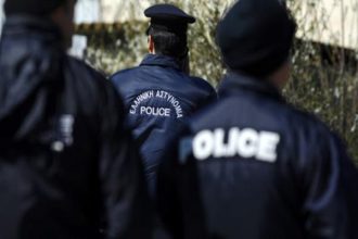 Λάρισα: «Πήγε με τον εργάτη στο χωράφι και καβγάδισαν» λέει ο γιος του 85χρονου που δολοφονήθηκε με τσάπα στα Φάρσαλα