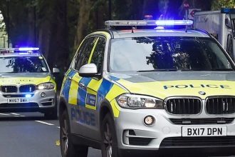 Βρετανία: Ισχυρή ελεγχόμενη έκρηξη από την αστυνομία κοντά στην πρεσβεία των ΗΠΑ - Εκκενώθηκε τμήμα του αεροδρόμιου Γκάτγουικ