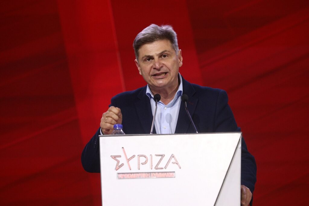 Ν. Φαραντούρης: Ας προσέξουν όσοι προσφέρουν δώρα στον Μητσοτάκη