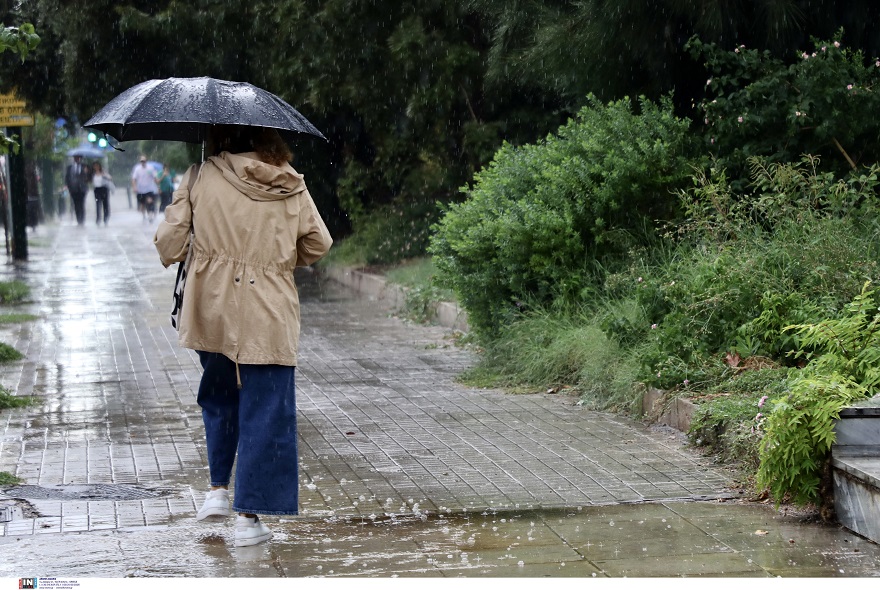 Καιρός «τύπου Π» από την Τετάρτη: Έρχονται καταιγίδες, νοτιάδες, χιόνια και σκόνη