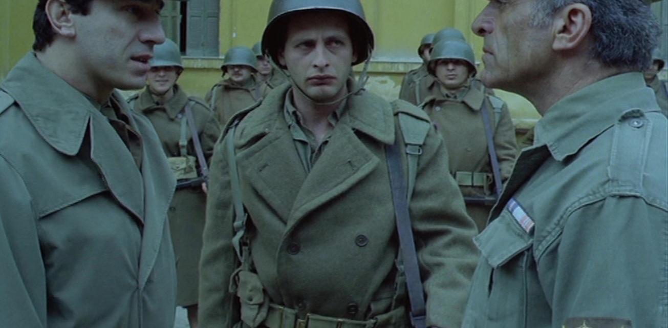 Μια ζωή Λούφα και Παραλλαγή: Η ανεπανάληπτη σάτιρα του Νίκου Περάκη για τη χούντα