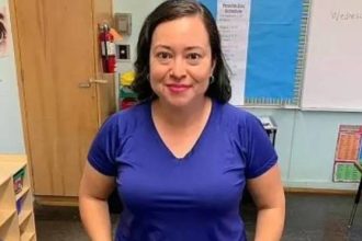 Δασκάλα κατηγορείται ότι βίαζε 13χρονο μαθητή