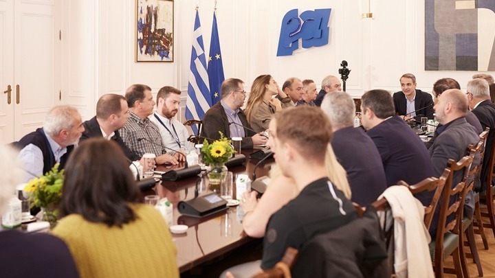 Κυρ. Μητσοτάκης: Το δημόσιο θα αναλάβει την αποκατάσταση της πολυκατοικίας στους Αμπελοκήπους