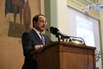 “Συγκρατημένα αισιόδοξος” και “ρεαλιστής” δήλωσε ο Ν. Χριστοδουλίδης για τη συνέχεια στην προσπάθεια επίλυσης του Κυπριακού