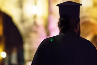 Ιερέας γρονθοκόπησε εργάτη σε Ιερό Ναό στο Αιγάλεω