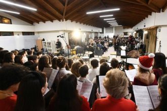 Το αδιαχώρητο στο «Σπίτι των Χριστουγέννων» - Πλημμύρισε από παιδιά, μουσικές και Χριστουγεννιάτικα τραγούδια