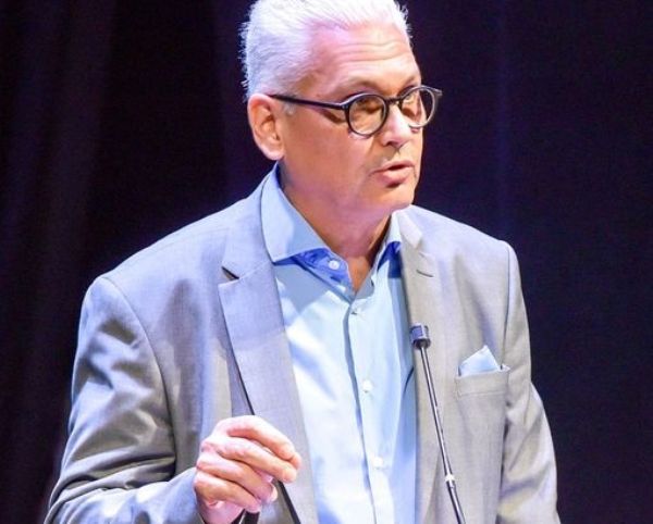 Φωκίων Ζαΐμης: Ο "υπουργός Εξωτερικών" της Περιφέρειας