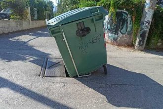 Πάτρα: Ο κάδος ως ...τουριστικό αξιοθέατο!