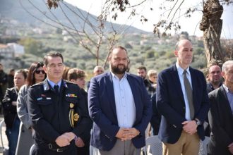 Βασίλης Αϊβαλής: Τιμώντας τους ήρωες της μάχη της Σαραβαλίου ΦΩΤΟ