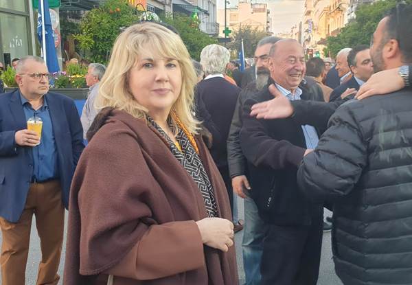 Η Αννα Μαστοράκου στα εγκαίνια του εκλογικού κέντρου της ΝΔ