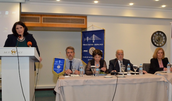 Παρουσίαση του βιβλίου "Από Αύγουστο σε Αύγουστο" ΦΩΤΟ