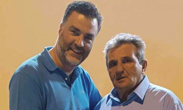 Ο Άρης Παπανδρέου με τον Σπύρο Σκιαδαρέση