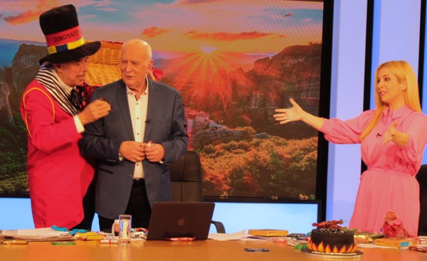 Οι σοκολατορίχτες έκαναν "ντου" στα τηλεοπτικά στούντιο