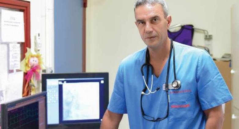 Περικλής Νταβλούρος για Κώστα Σβόλη: Αξίζει μια ευκαιρία και αυτός και η πόλη