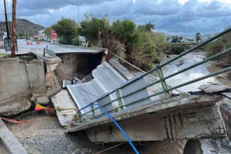 Ρόδος: Τεράστια προβλήματα προκάλεσε η “Bora” - Δεκάδες αποκλεισμένοι από τις καταρρακτώδεις βροχές - Απαγόρευση κυκλοφορίας ΦΩΤΟ