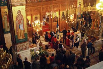 Σύλλογος Κρητών Πάτρας: Επιμνημόσυνη δέηση για το Ολοκαύτωμα της Μονής Αρκαδίου