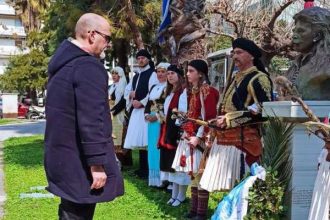 Χαράλαμπος Μπονάνος: Απόδοση τιμής στους ήρωες του '21