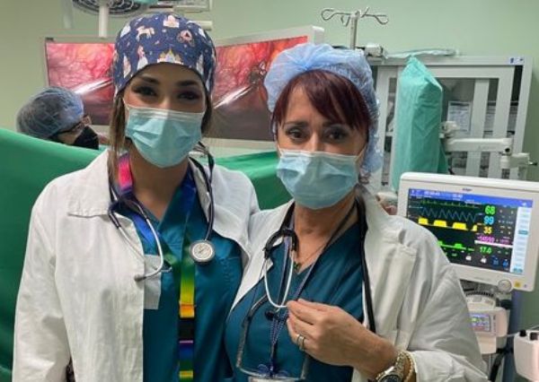 Πάτρα: Δύο γιατρίνες, μητέρα και κόρη δουλεύουν μαζί στο νοσοκομείο "Αγ. Ανδρέας" ΦΩΤΟ