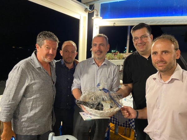 Ο Ανδρέας Κατσανιώτης με την Ομοσπονδία Συλλόγων Αιγιάλειας