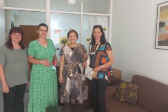 Πάτρα: Μαθητές ενίσχυσαν οικονομικά με τις ζωγραφιές τους την "Φλόγα"