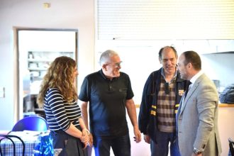 Επισκέψεις του Θέμη Μπάκα σε ιδρύματα της Πάτρας ΦΩΤΟ