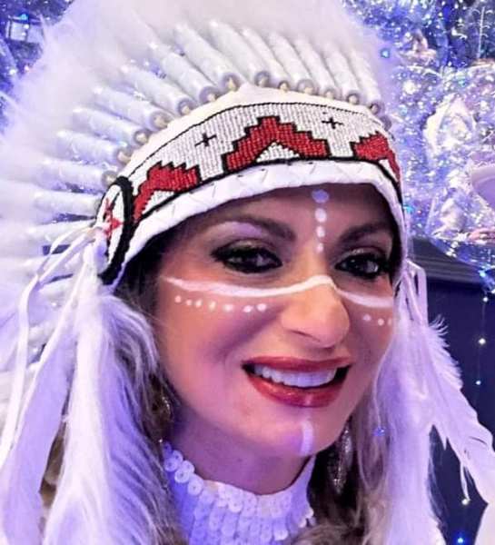 Εντυπωσίασε η Βίβιαν Σαμούρη στο Καρναβάλι