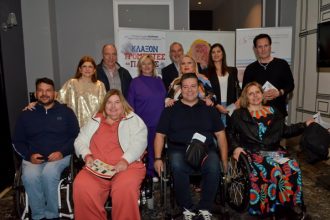 Θεατρική παράσταση ευαισθητοποίησης από σωματεία της Πάτρας (ΦΩΤΟ)