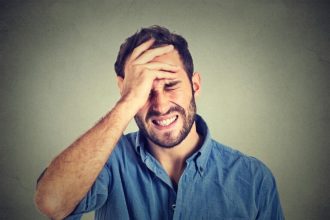 Οι υψηλές θερμοκρασίες αυξάνουν τους πονοκεφάλους